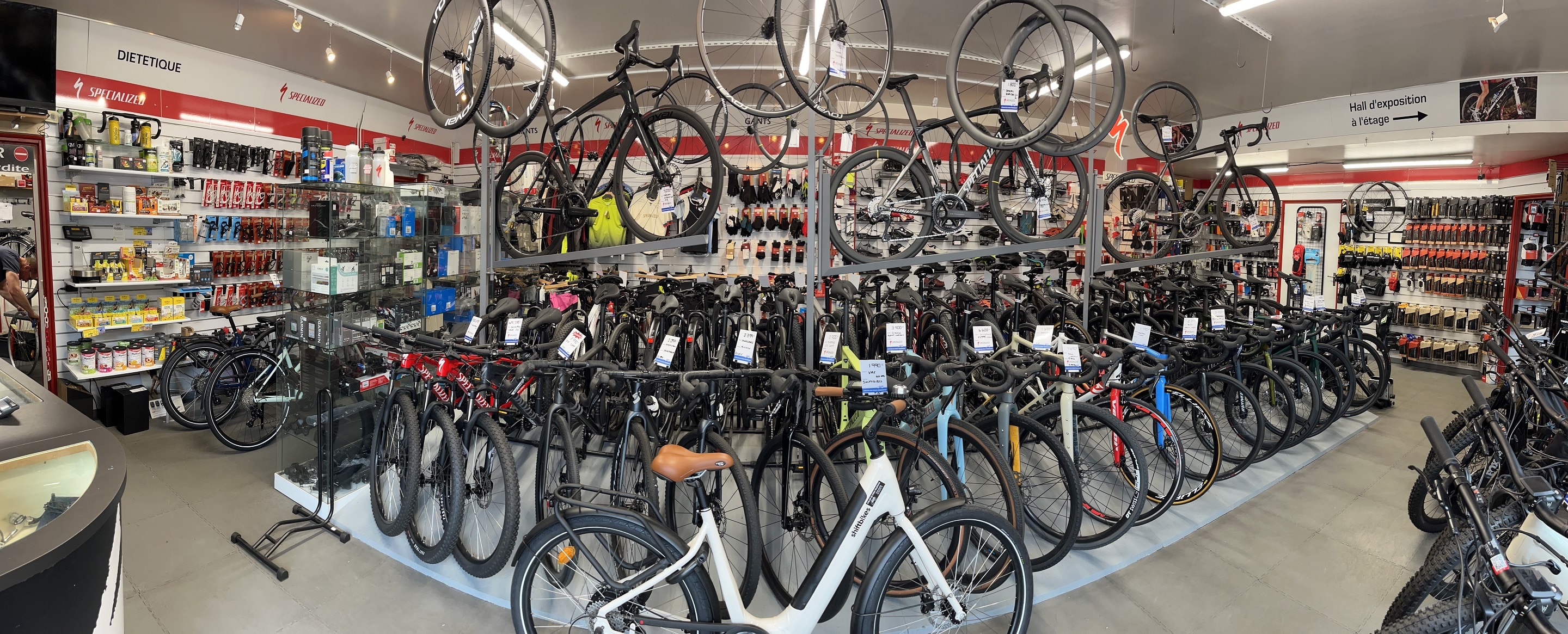 Une vue d'ensemble de la boutique Atelier du Cycle Rouennais